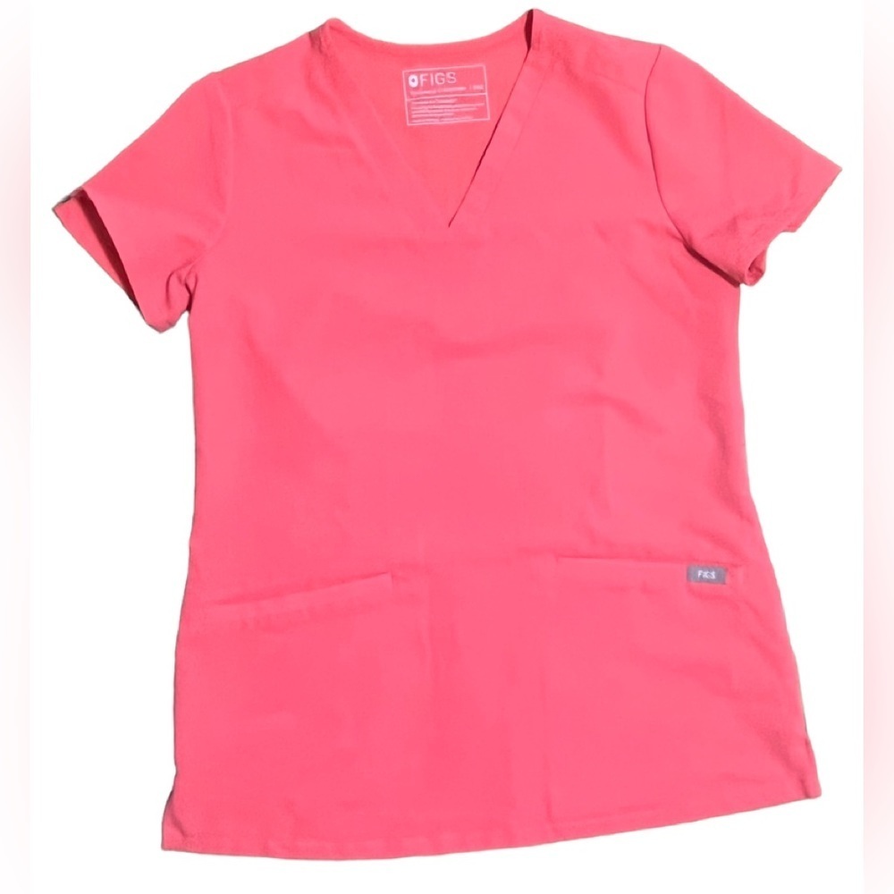 🔸💗 FIGS Casma 3-Pocket Scrub Top.Limited edition color-Hot Coral. Size XXS